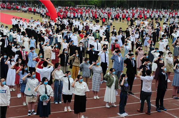 德外學(xué)子成人禮：今天起，我把責(zé)任扛在肩上